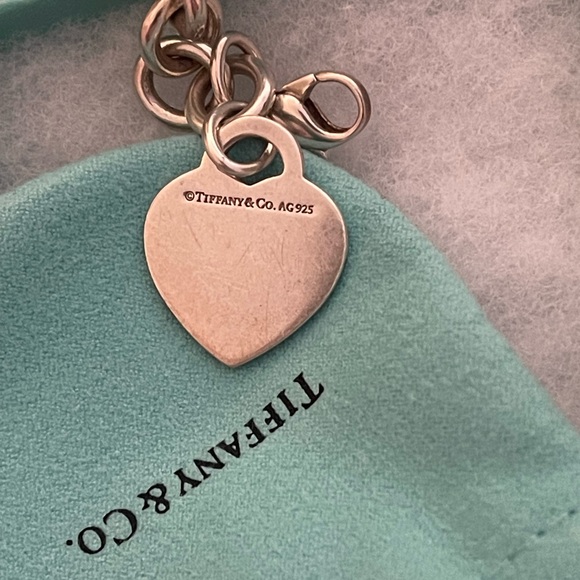 Tiffany & Co. Silver Bracelet with Heart Charm - Picture 8 of 8